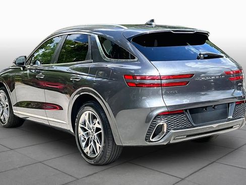 Used 2022 Genesis GV70 2.5T w/ Select Package AWD/4WD image 12