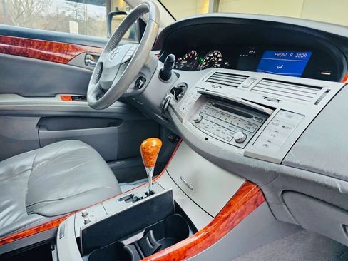 Used 2005 Toyota Avalon XLS FWD image 14