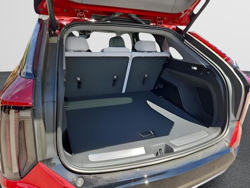 New 2025 Cadillac Optiq Sport 1 image 25