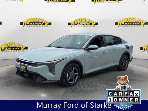 Used 2025 Kia K4 LXS image 1