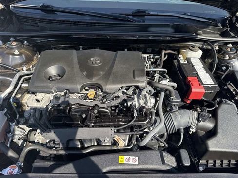 Used 2023 Toyota Camry SE FWD image 13