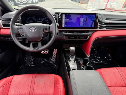 Used 2025 Toyota Camry XSE image 30