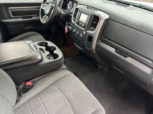 Used 2024 RAM 1500 Classic Warlock RWD image 20