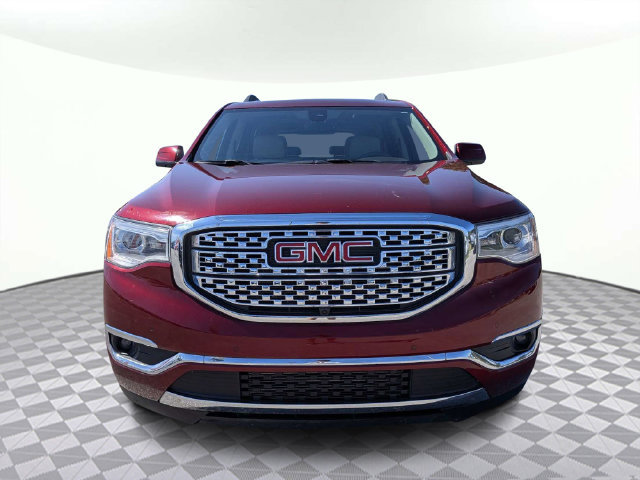 Used 2017 GMC Acadia Denali w/ Technology Package FWD image 10