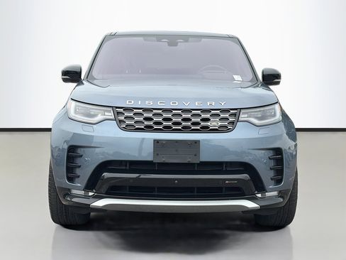 Used 2023 Land Rover Discovery Metropolitan Edition image 8