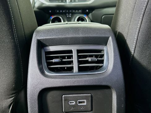 Used 2025 Chevrolet Blazer LT FWD image 27