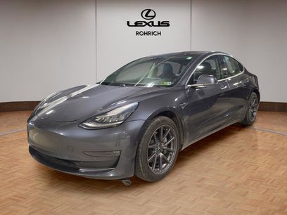 Used 2019 Tesla Model 3 Standard Range Plus