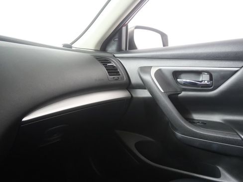 Used 2016 Nissan Altima 2.5 SV w/ Convenience Package FWD image 20
