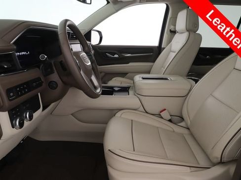 Used 2024 GMC Yukon Denali AWD/4WD image 17