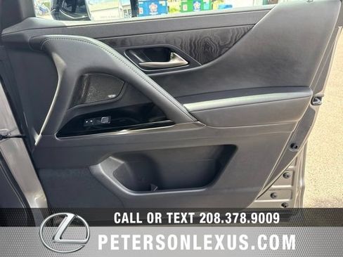 Used 2023 Lexus LX 600 4WD w/ Appearance Package image 12