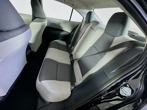 Used 2026 Toyota Corolla LE image 27