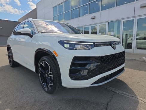 New 2026 Volkswagen Tiguan SEL R-Line AWD/4WD image 30