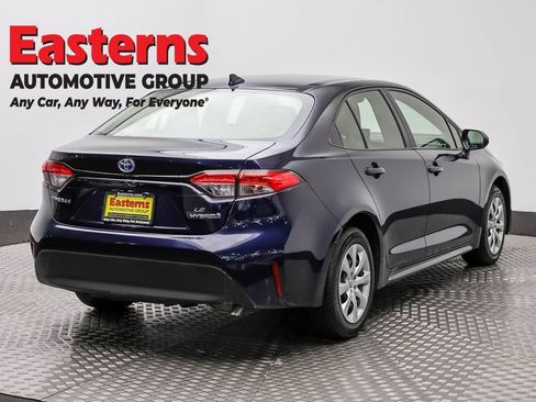 Used 2023 Toyota Corolla LE w/ Carpet Mat Package (TMS) FWD image 5