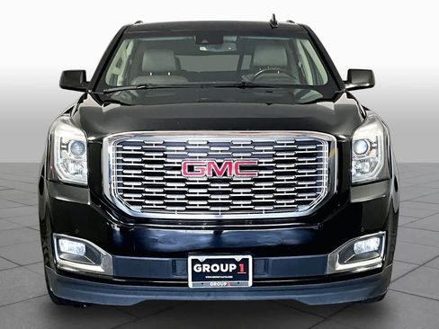 Used 2020 GMC Yukon XL Denali RWD image 4