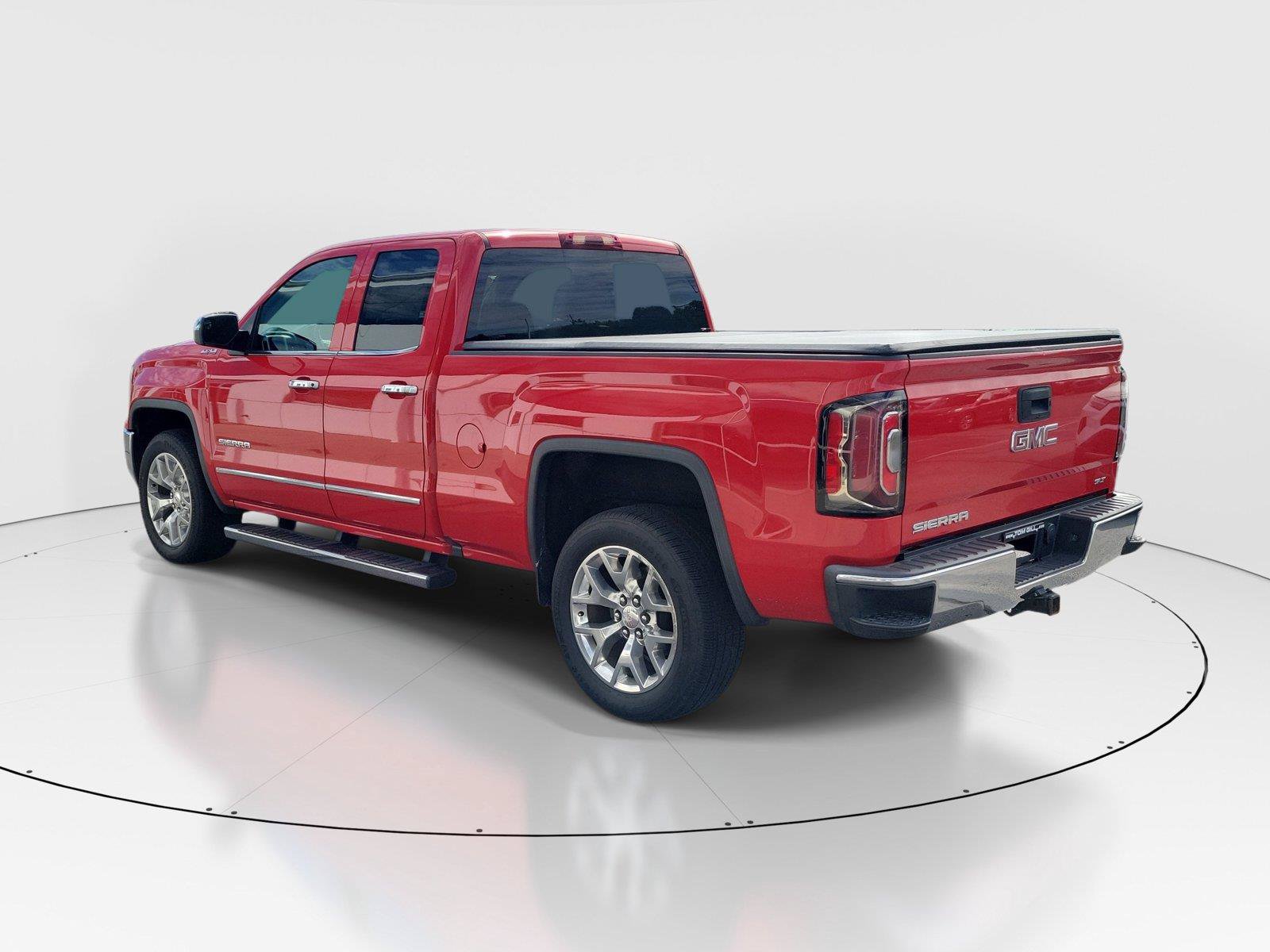 Used 2018 GMC Sierra 1500 SLT w/ SLT Premium Package AWD/4WD image 3