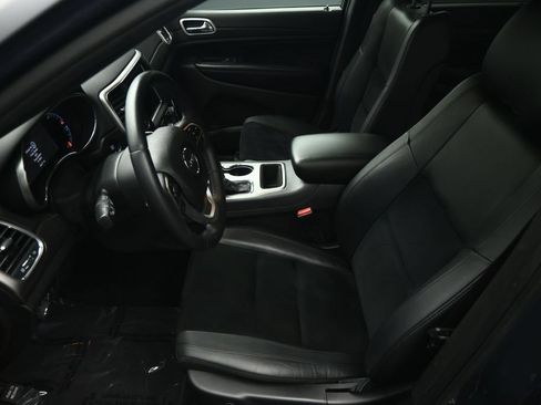Used 2018 Jeep Grand Cherokee Altitude AWD/4WD image 46