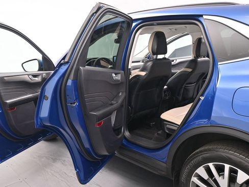 Certified 2022 Ford Escape Titanium w/ Class II Trailer Tow Package AWD/4WD image 19
