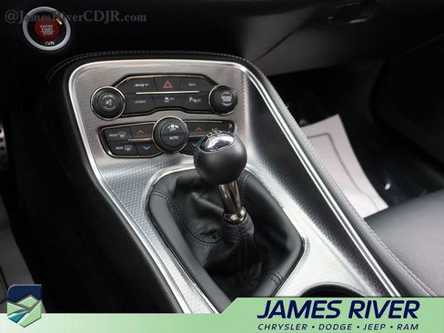 Used 2016 Dodge Challenger SRT Hellcat image 34