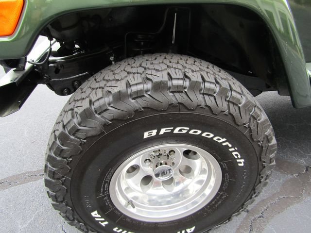Used 1998 Jeep Wrangler Sahara AWD/4WD image 8
