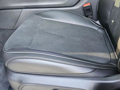 New 2025 Jeep Grand Cherokee Altitude image 4