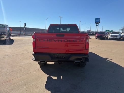 Used 2024 Chevrolet Silverado 1500 LT Trail Boss w/ Convenience Package II image 6