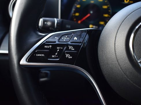 Used 2021 Mercedes-Benz E 350 4MATIC Sedan image 29