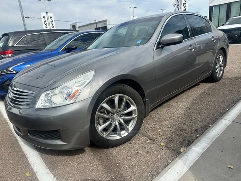 Used 2009 INFINITI G37 Journey RWD image 1