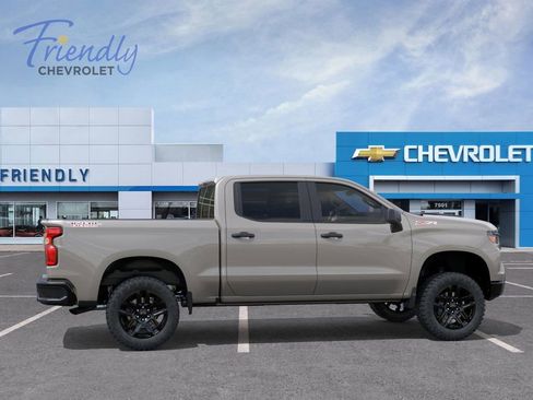 New 2026 Chevrolet Silverado 1500 Custom Trail Boss w/ LPO, Dark Essentials Package AWD/4WD image 16