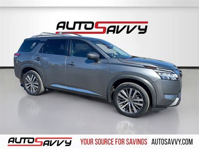 Used 2022 Nissan Pathfinder Platinum w/ Cargo Package
