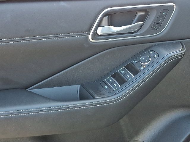 Used 2026 Nissan Rogue Platinum w/ Platinum Premium Package AWD/4WD image 22