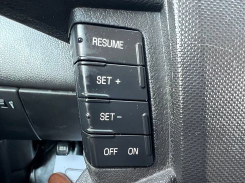Used 2010 Ford Edge SEL FWD image 41