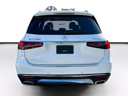 Used 2025 Mercedes-Benz GLS 450 4MATIC image 6