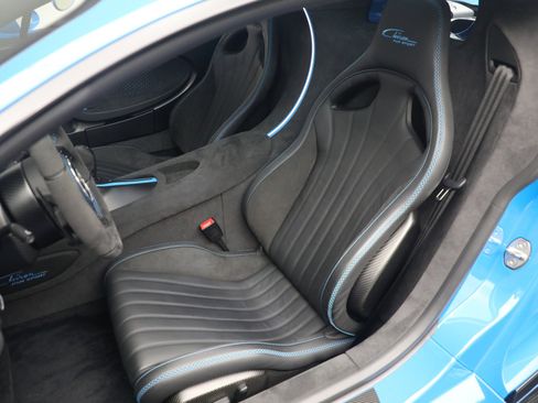 Used 2021 Bugatti Chiron Pur Sport image 15