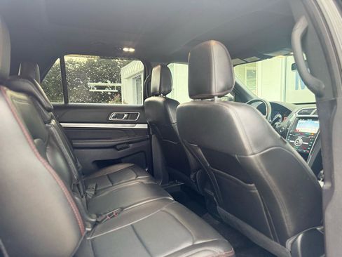 Used 2018 Ford Explorer Sport AWD/4WD image 56