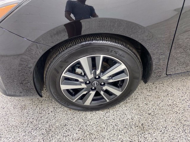 Used 2025 Nissan Versa SV FWD image 6