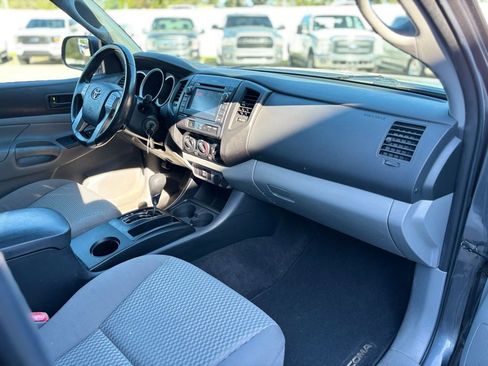Used 2013 Toyota Tacoma Base w/ Convenience Pkg image 12