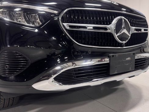 Used 2023 Mercedes-Benz GLC 300 4MATIC image 11
