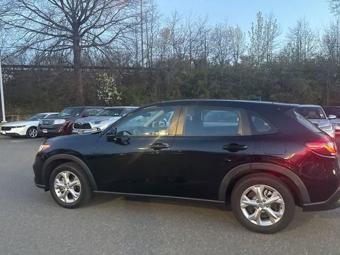 Used 2023 Honda HR-V LX image 14