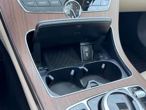 Used 2020 Mercedes-Benz C 300 4MATIC Sedan image 38