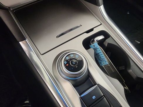 Used 2023 Ford Explorer XLT w/ Equipment Group 202A image 28