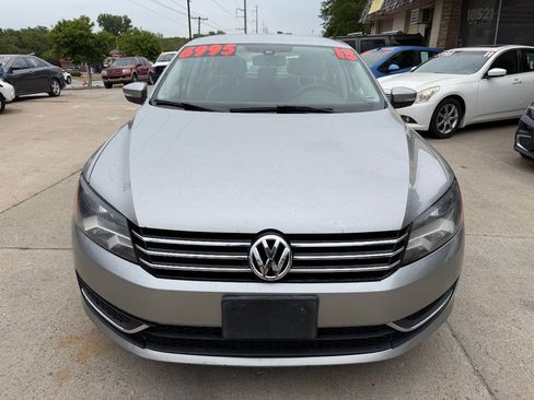 Used 2013 Volkswagen Passat 2.5 S FWD image 2