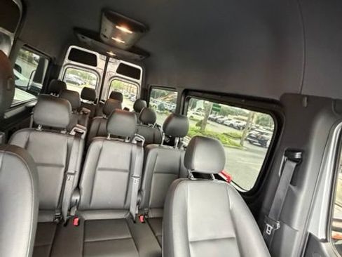 Used 2024 Mercedes-Benz Sprinter 2500 image 6