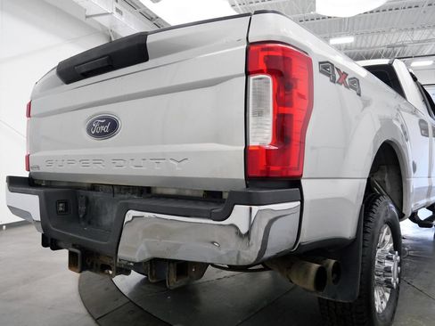 Used 2017 Ford F350 XL w/ STX Appearance Package AWD/4WD image 39