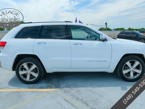 Used 2015 Jeep Grand Cherokee Overland AWD/4WD image 2