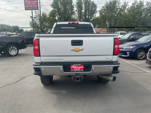 Used 2015 Chevrolet Silverado 2500 LTZ w/ Duramax Plus Package AWD/4WD image 8