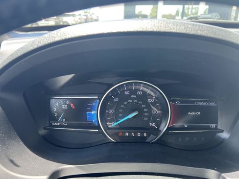 Certified 2019 Ford Explorer Limited w/ Ford Safe & Smart Package AWD/4WD image 14