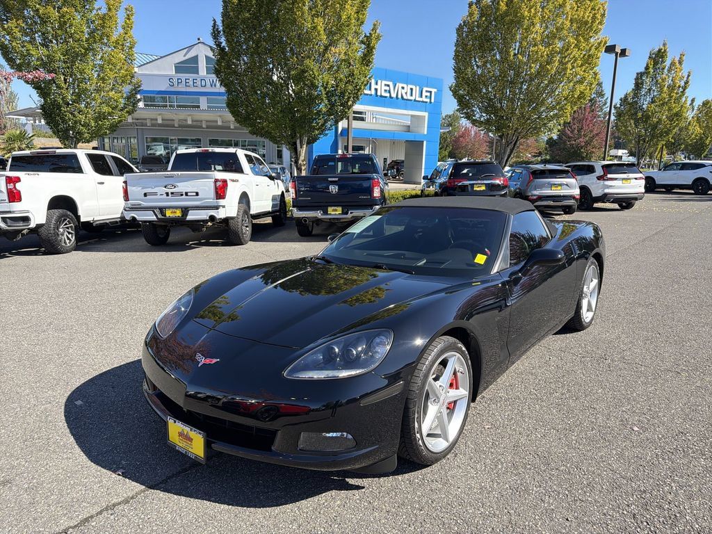 Used 2011 Chevrolet Corvette Convertible w/ Preferred Equipment Group RWD image 1