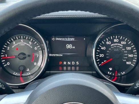 Used 2016 Ford Mustang Coupe image 23