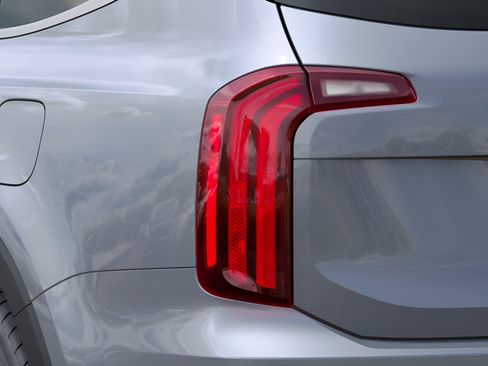 New 2025 Kia Telluride S image 11