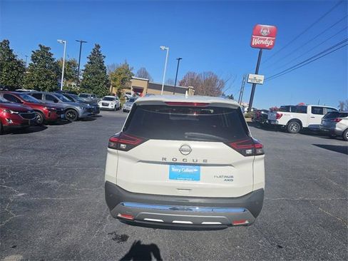 Used 2023 Nissan Rogue Platinum w/ Platinum Premium Package image 6